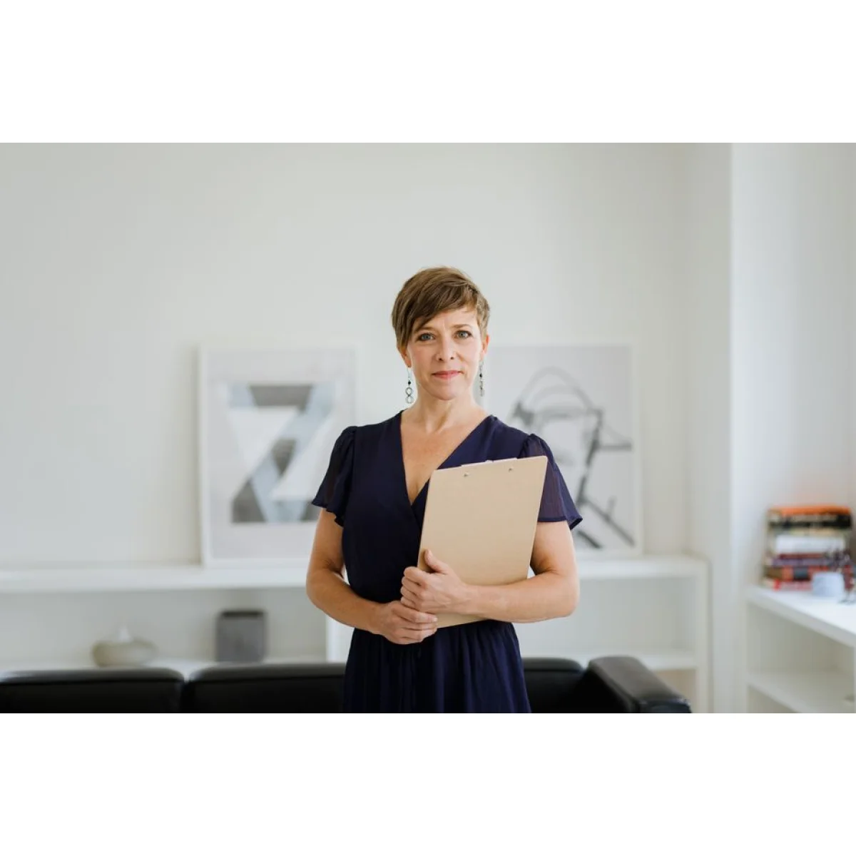 Nomvula Venter, Installer